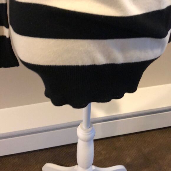 Milly Cream & Black Striped V Neck Sweater - Picture 4 of 6